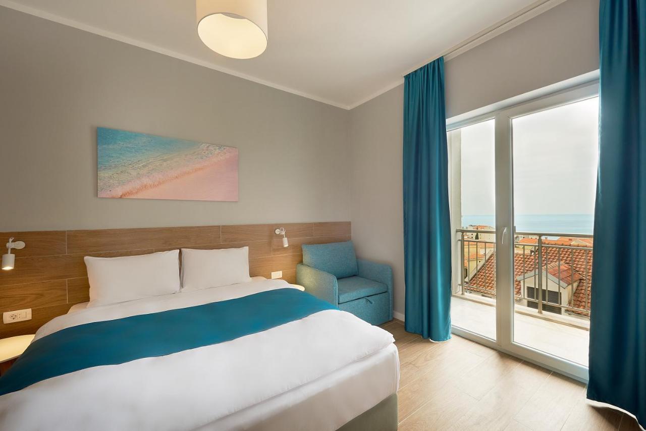 Garni Hotel Larimar Budva Extérieur photo